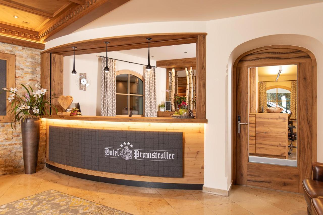 Hotel Pramstraller Mayrhofen Exteriör bild